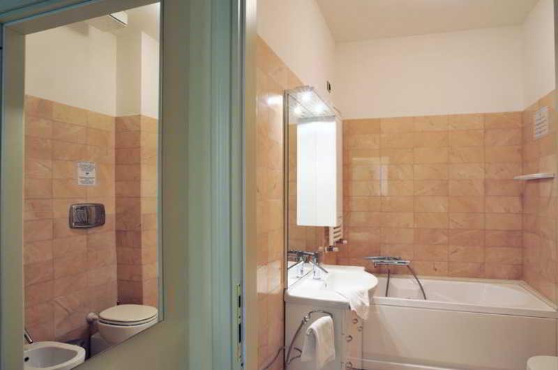 Hotel Plaza Espana 3000